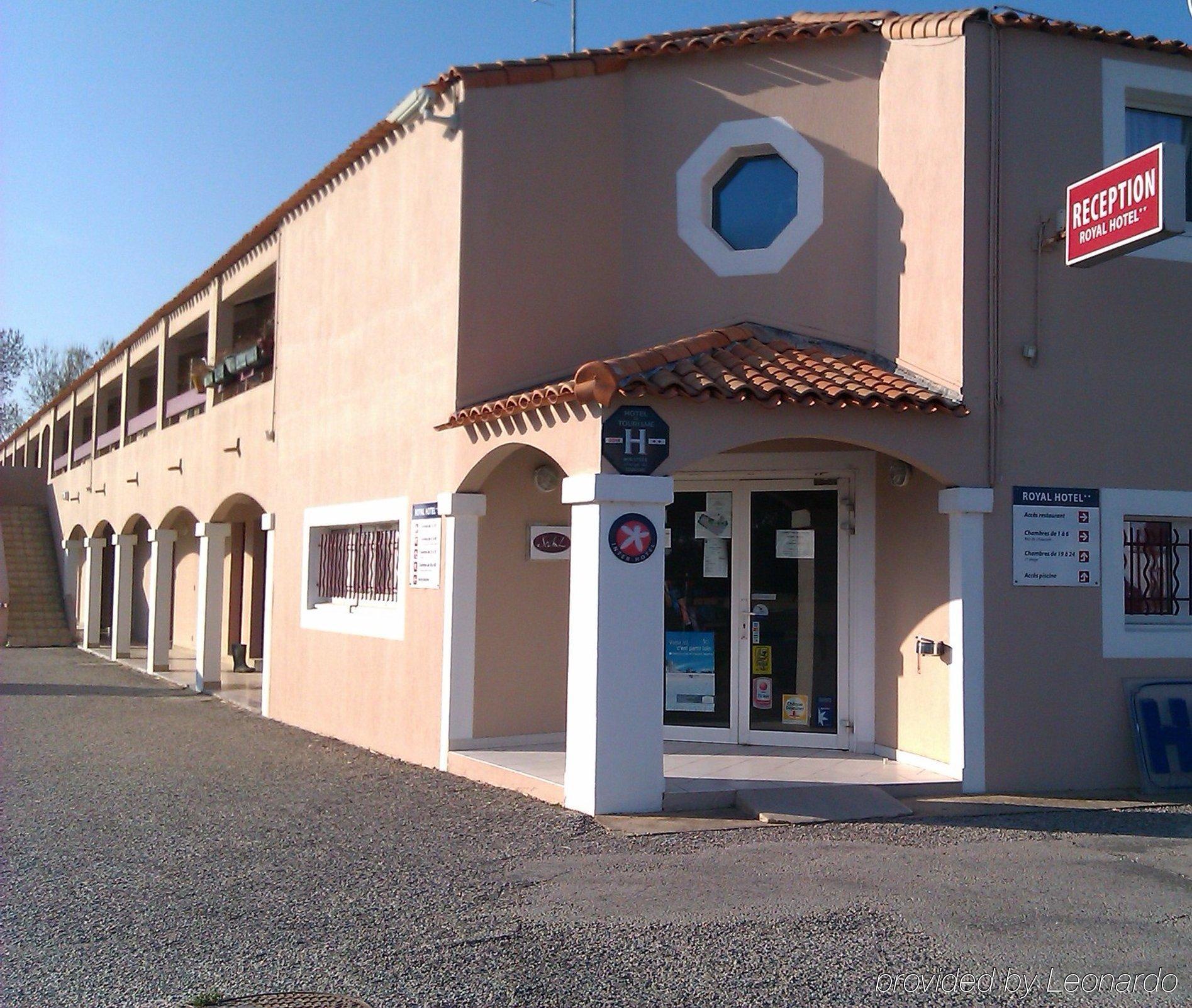 Les Jardins Du Canal Piscine Chauffee Aigues-Mortes Exterior foto