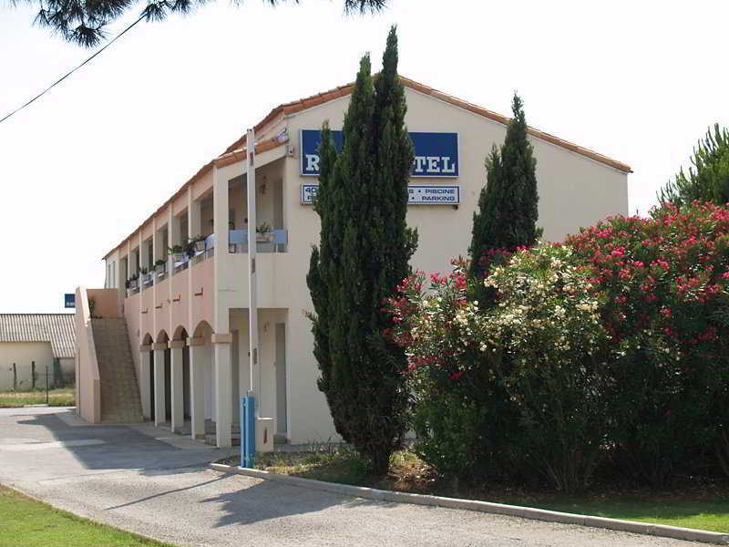 Les Jardins Du Canal Piscine Chauffee Aigues-Mortes Exterior foto
