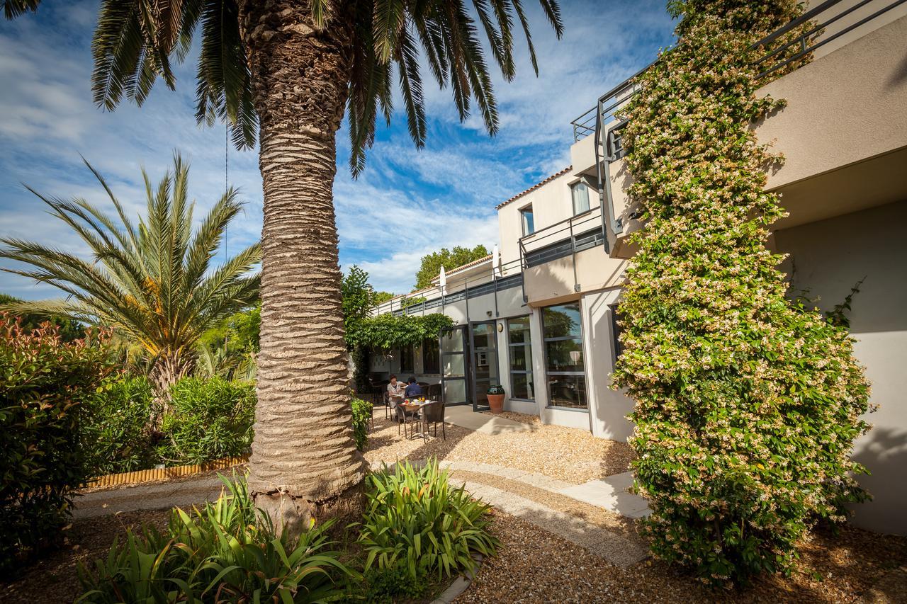 Les Jardins Du Canal Piscine Chauffee Aigues-Mortes Exterior foto
